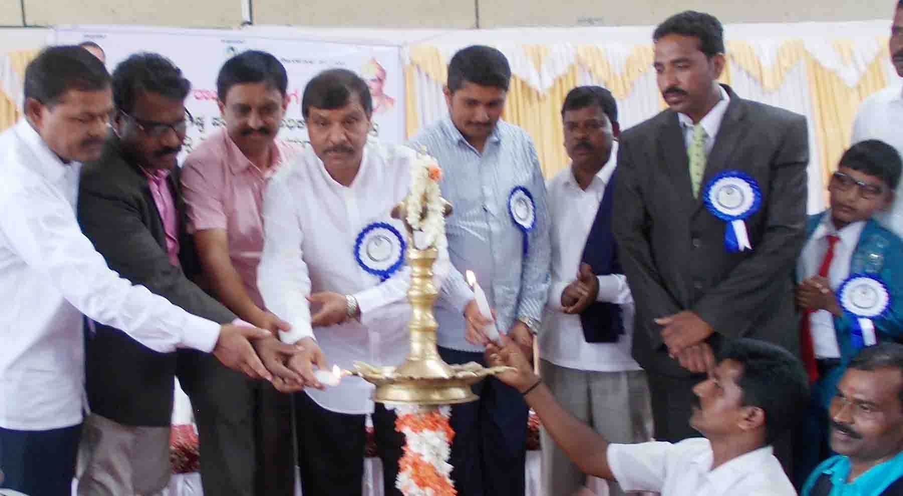 ಹಳ್ಳಿಯ ಜನರ ಸ್ಥಿತಿಗತಿಗಳ ಬಗ್ಗೆ ಚರ್ಚೆ, ವಿಮರ್ಶೆ, ಆತ್ಮಾವಲೋಕನ ಅಗತ್ಯ: ಬಿ.ಬಿ.ನಿಂಗಯ್ಯ